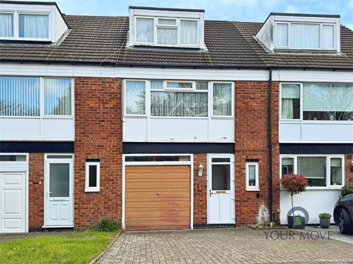3 Bedroom Terraced House For Sale In The Glen, Bromley, BR2