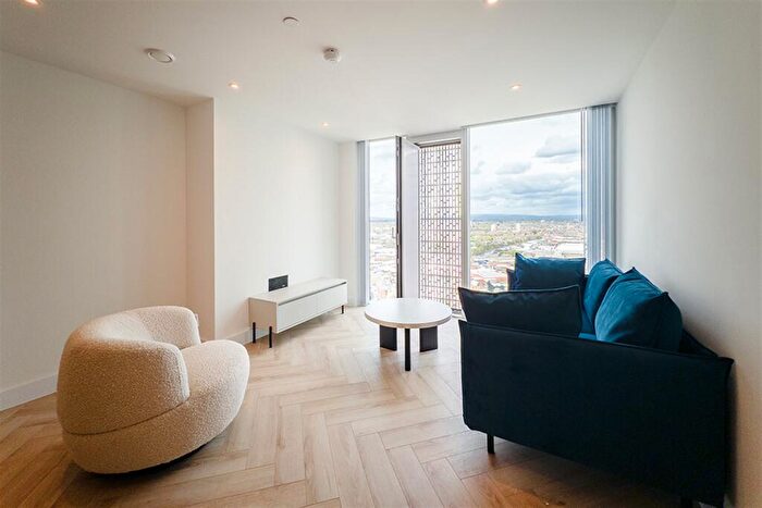 2 Bedroom Apartment To Rent In Bankside, Colliers Yard, M3