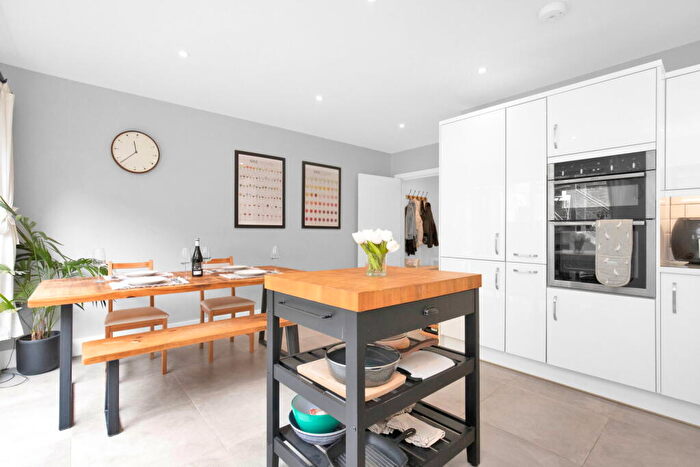 3 Bedroom Town House For Sale In Lower Road, Forest Row, RH18