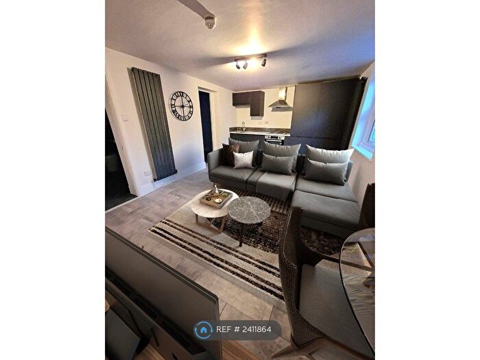 1 Bedroom Flat To Rent In Gravesend, Kent, DA12