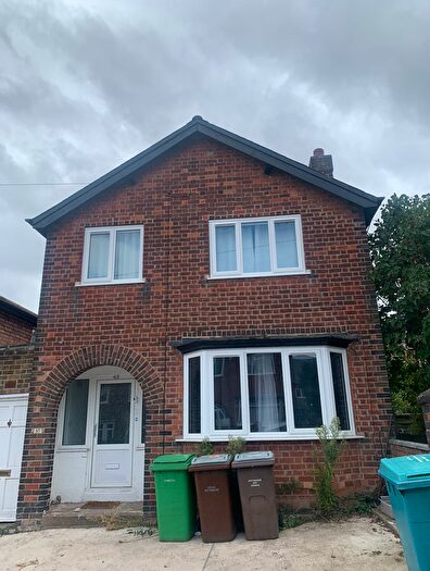 3 Bedroom Detached House To Rent In Dale Grove, Nottingham, NG2