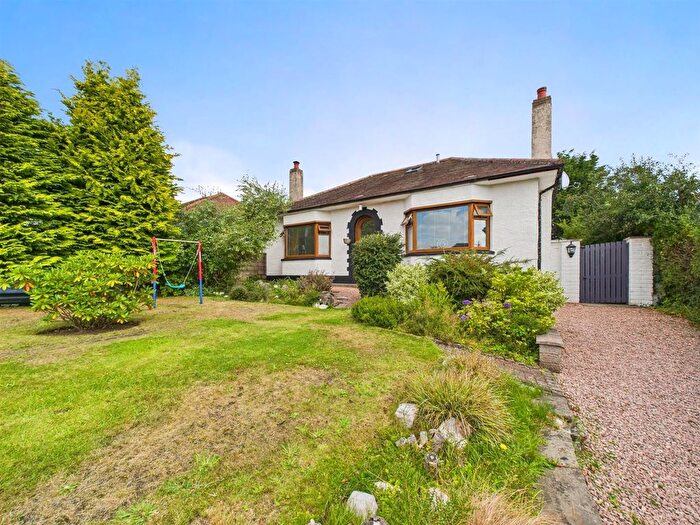 4 Bedroom Detached House For Sale In Oakbank Crescent, Perth, PH1