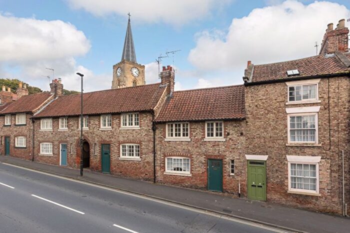 3 Bedroom Town House For Sale In Old Maltongate, Malton, YO17