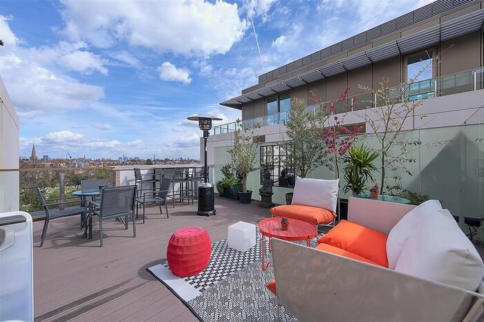 3 Bedroom Flat To Rent In Lillie Square, London, SW6