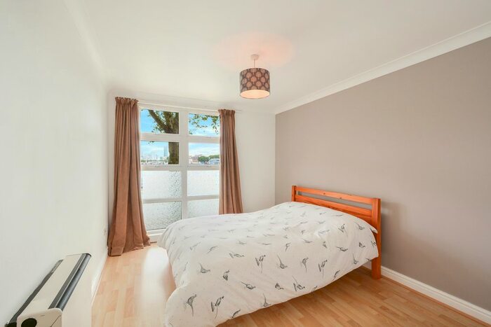 1 Bedroom Flat To Rent In Elbourne Court, Worgan Street, SE16