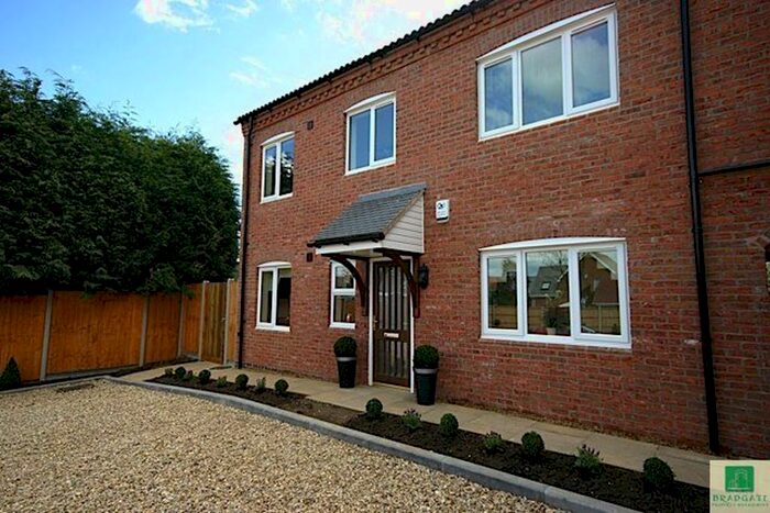 1 Bedroom Flat To Rent In Stoke Road, Hinckley, LE10