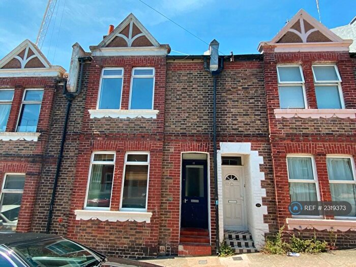 6 Bedroom Terraced House To Rent In White Street, Brighton, BN2