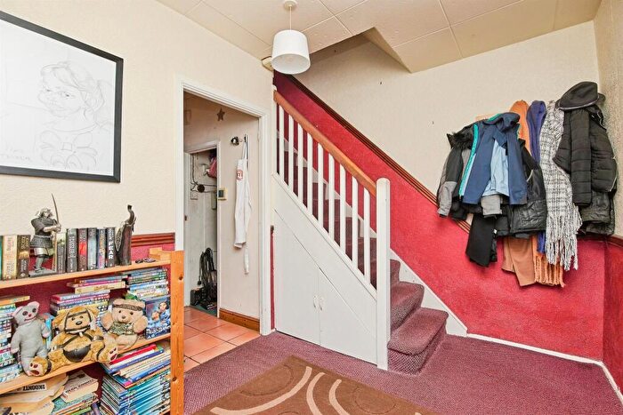 3 Bedroom End Of Terrace House For Sale In Dorking Road, Derby, DE22