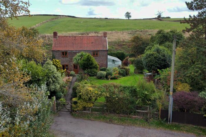 3 Bedroom Detached House For Sale In Detached | Epic Setting |, BS30