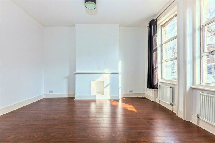 2 Bedroom Apartment To Rent In Wembury Road, London, N6