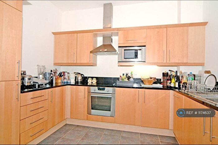 1 Bedroom Flat To Rent In Gainsborough House, London, E14