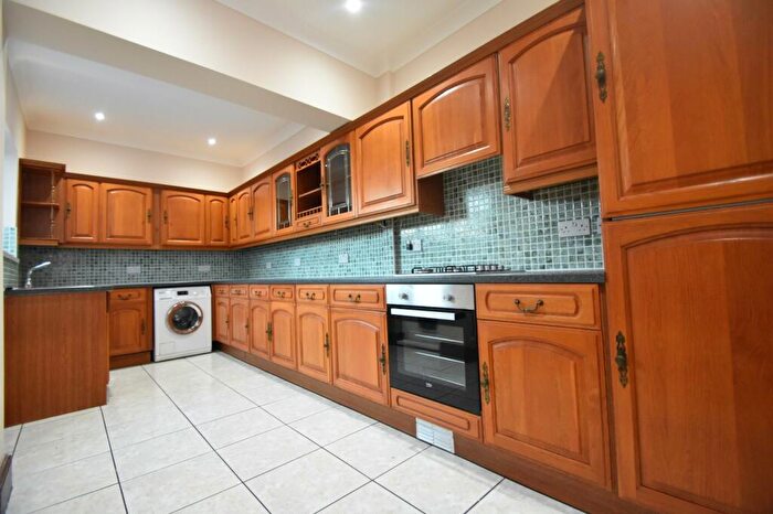 3 Bedroom Terraced House To Rent In Bath Road, Southsea, PO4