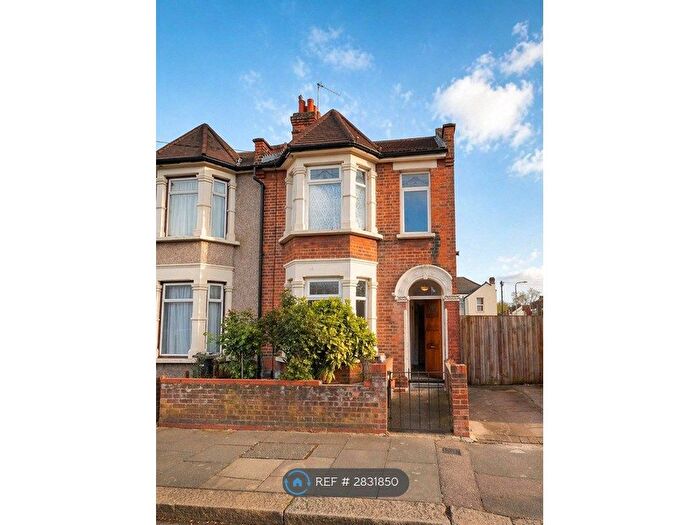 3 Bedroom End Terrace House To Rent In Audrey Road, Ilford, IG1