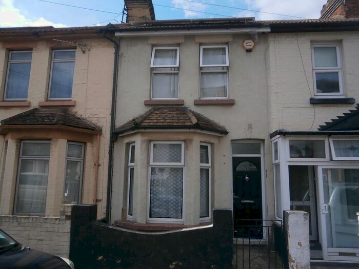 2 Bedroom Terraced House To Rent In Burnt Oak Terrace, Gillingham, ME7