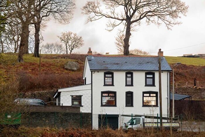 3 Bedroom Detached House For Sale In Brynyderw, Oakland Street, Bedlinog, Treharris, CF46