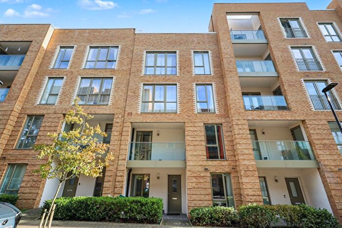3 Bedroom Flat For Sale In Charmille Avenue, London, NW9