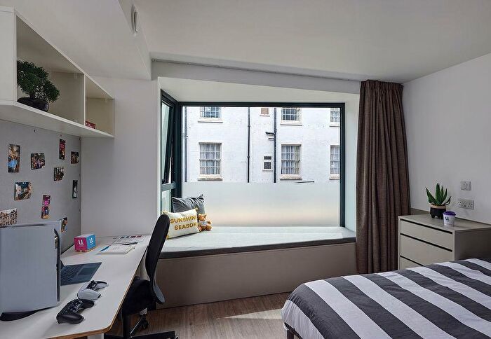 1 Bedroom Private Hall To Rent In Bargate House, Southampton, SO14