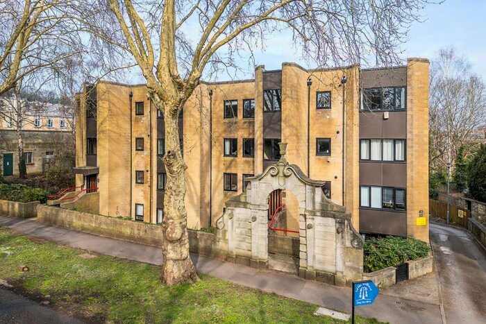 2 Bedroom Apartment To Rent In Bathwick Street, Bath, BA2