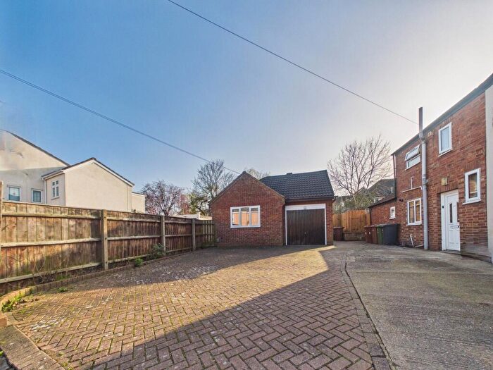 2 Bedroom Detached Bungalow For Sale In North Street, Stanground, PE2