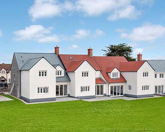 4 Bedroom End Of Terrace House For Sale In Home, Bramley, Castle View, Stogursey, Bridgwater, TA5