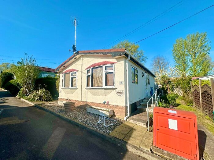 2 Bedroom Park Home For Sale In Layborne Avenue, Cummings Hall Lane, Noak Hill, Romford, RM3