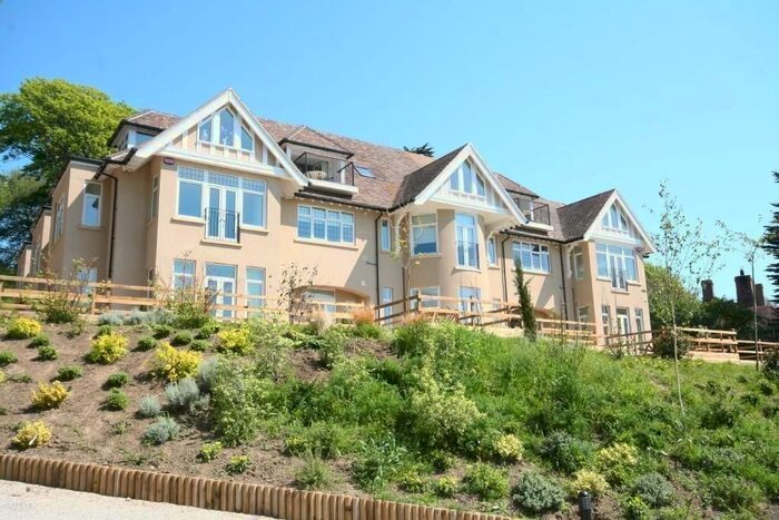 2 Bedroom Flat To Rent In Cannongate Road, Hythe, CT21