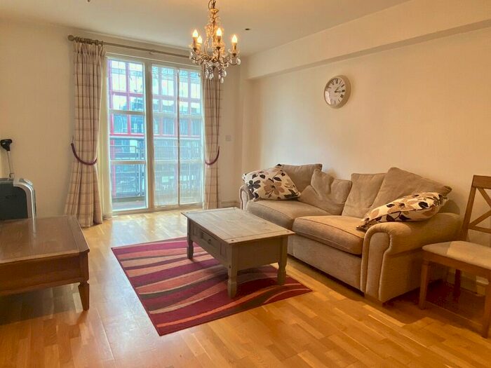 2 Bedroom Apartment To Rent In Quadrangle, Lower Ormond Street, M1