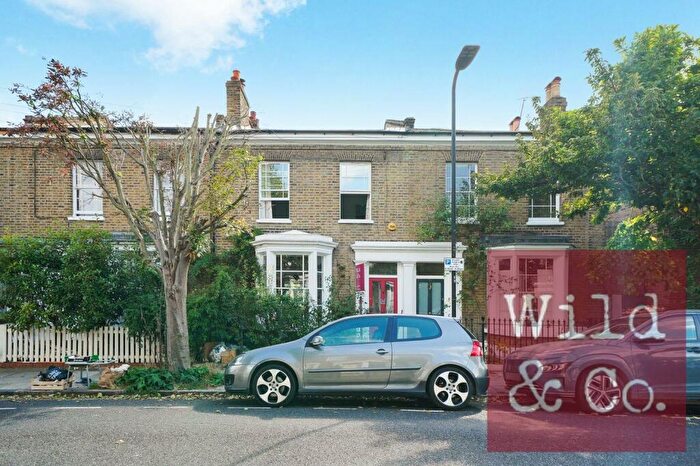3 Bedroom House To Rent In Lavender Grove, London Fields, E8