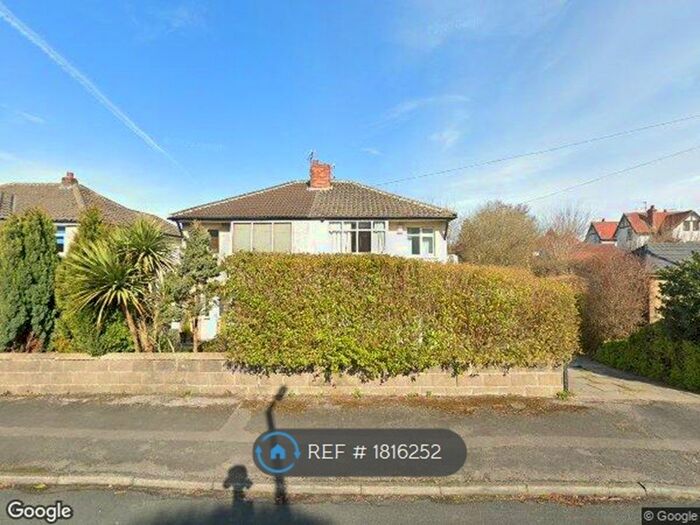 3 Bedroom Semi-Detached House To Rent In Nab Wood Crescent, Shipley, BD18