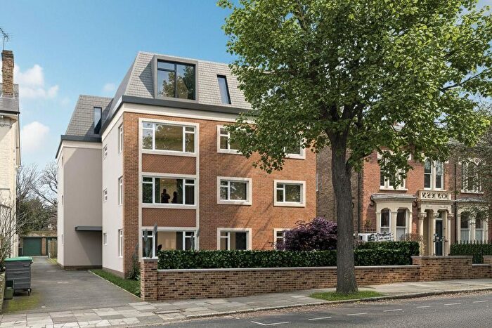 2 Bedroom Flat For Sale In Beverley Place, Eaton Rise, Ealing, Longon, W5
