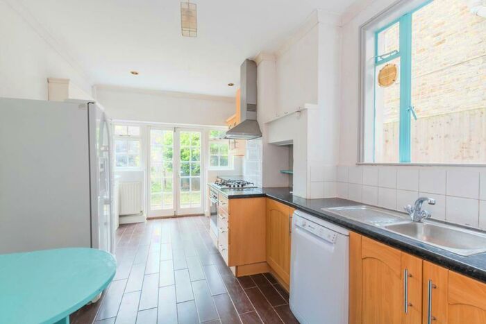 3 Bedroom House To Rent In Grierson Road, Honor Oak Park, London, SE23