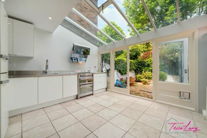 2 Bedroom Flat To Rent In Dartmouth Park Road, London, NW5