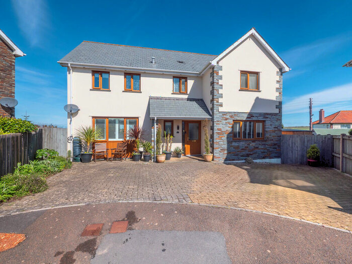 4 Bedroom Detached House For Sale In Goaman Park, Bideford, EX39