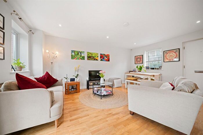 2 Bedroom Terraced House To Rent In Grove Road, Wimbledon, SW19