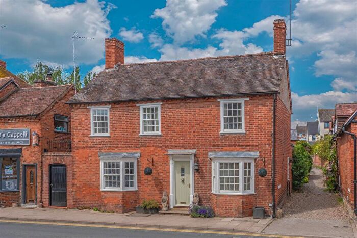 3 Bedroom Detached House For Sale In High Street, Henley-In-Arden, B95