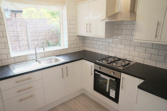 3 Bedroom Semi-Detached House To Rent In Westholme Road, Didsbury, M20