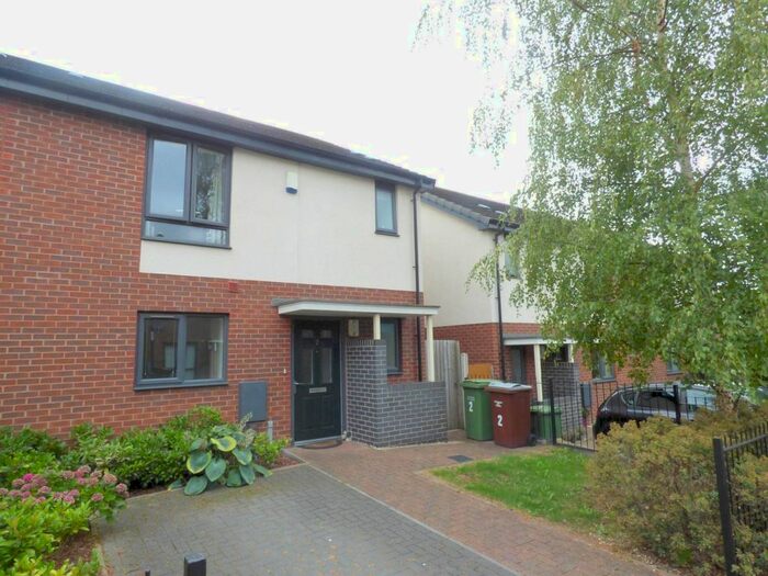 3 Bedroom Semi-Detached House To Rent In Blake Close, Nottingham, NG3