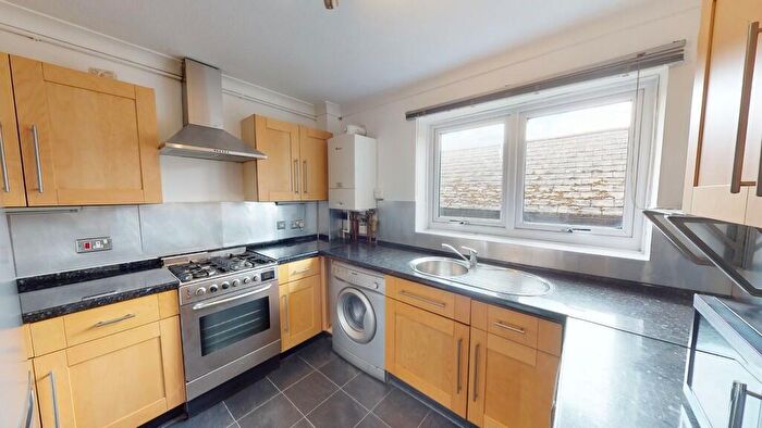 2 Bedroom Apartment To Rent In Two Bedroom Flat For Rent On Anerley Park, SE20