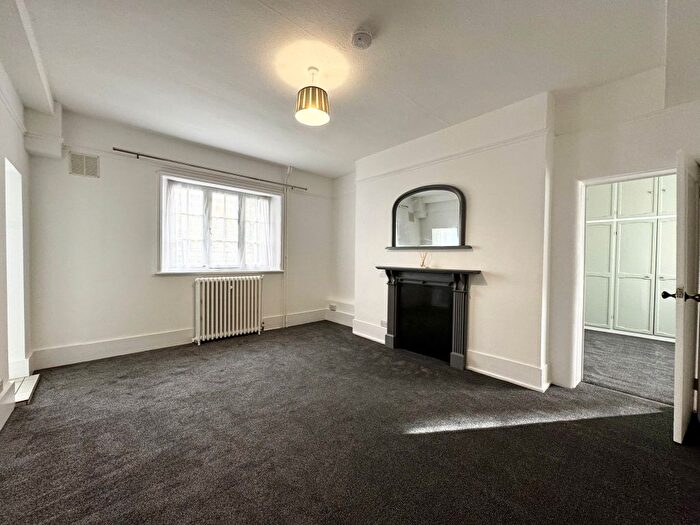1 Bedroom Flat To Rent In Sedgemoor Place, London, SE5