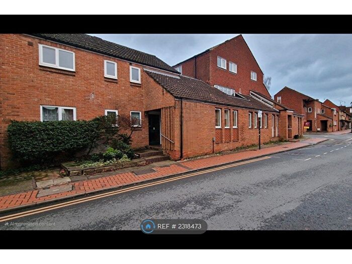 1 Bedroom Flat To Rent In Rose Street, Wokingham, RG40