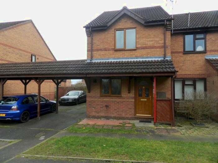 2 Bedroom Property To Rent In Nansen Close, Daventry, NN11