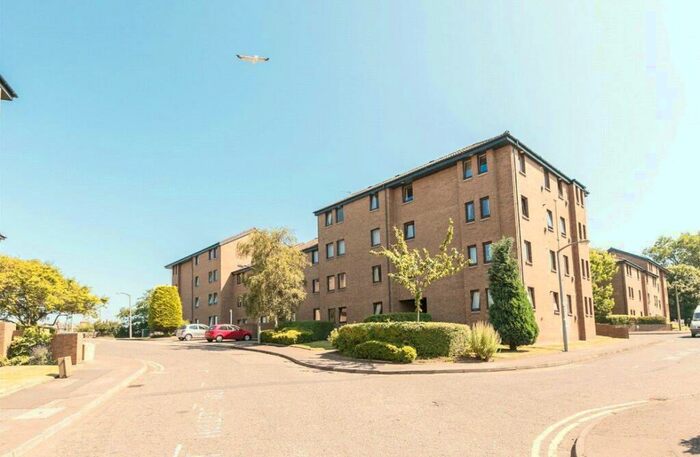 1 Bedroom Flat To Rent In Boat Green, Edinburgh, EH3