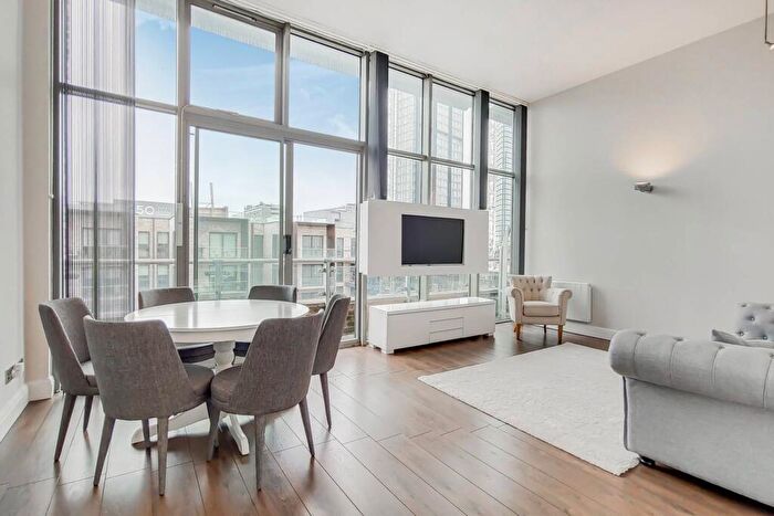 2 Bedroom Penthouse To Rent In City Road, Old Street, London, EC1V