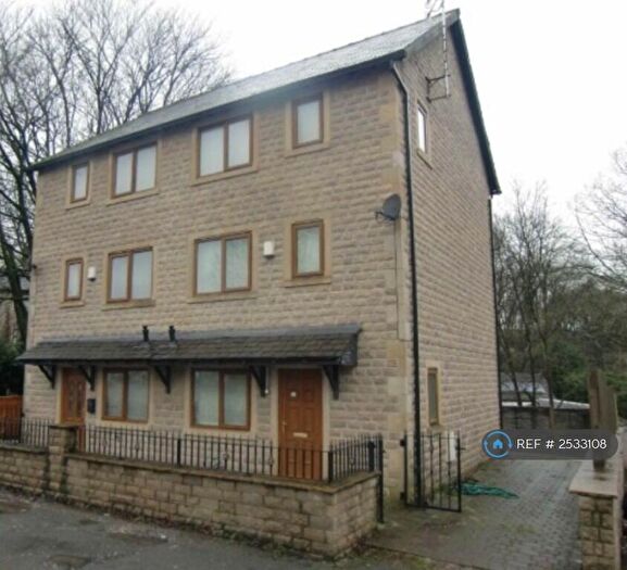 5 Bedroom Semi-Detached House To Rent In Bolton Road West, Ramsbottom, Bury, BL0