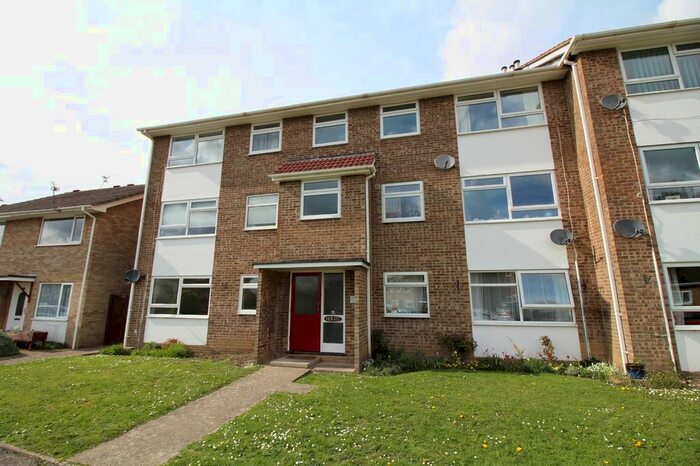 2 Bedroom Flat To Rent In Symes Road, Hamworthy, Poole BH15