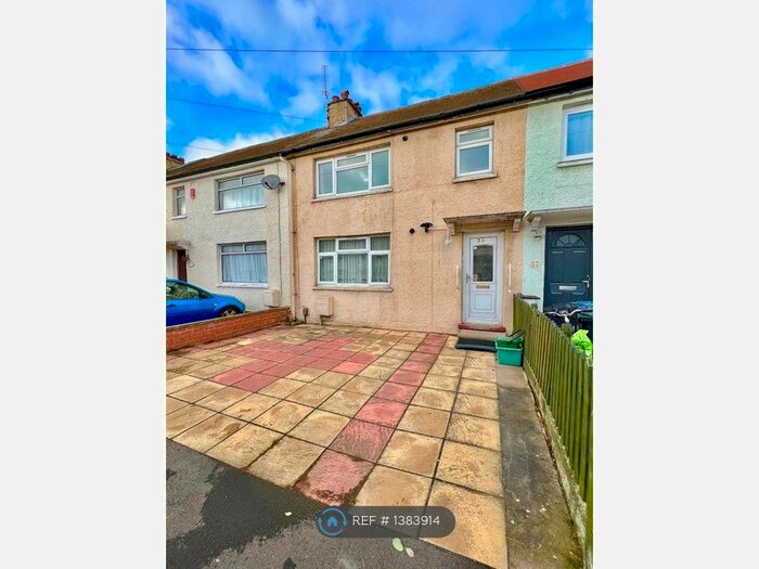 3 Bedroom Terraced House To Rent In Almond Avenue, London, W5