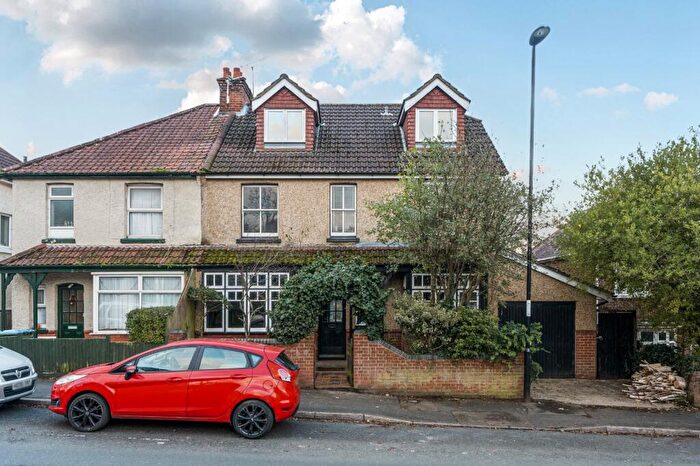 5 Bedroom Semi-Detached House To Rent In Woodmill Lane, Southampton, Hampshire, SO18