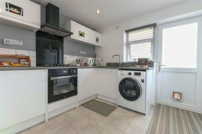 2 Bedroom Bungalow For Sale In Glebe Road, Biggleswade, Bedfordshire, SG18