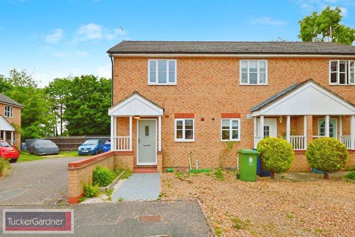 2 Bedroom Property To Rent In Ash View, Cambridge, CB22