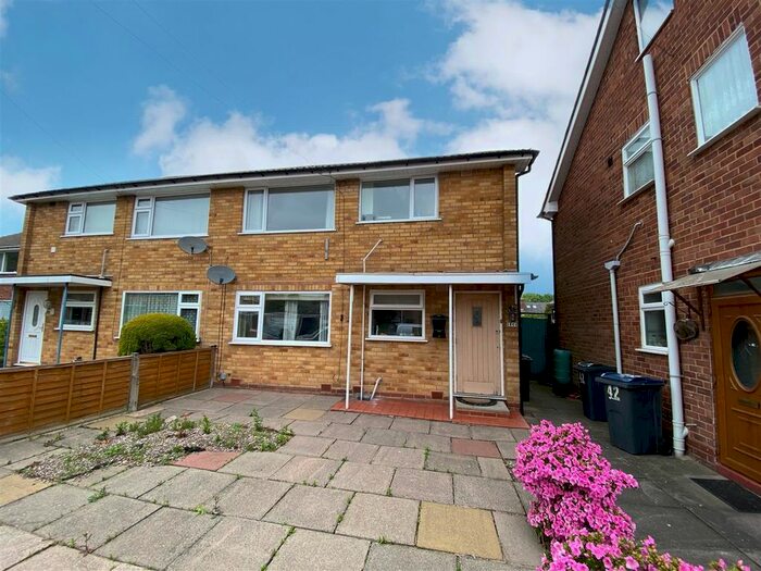 2 Bedroom Maisonette To Rent In Hazeltree Croft, Acocks Green, Birmingham, B27